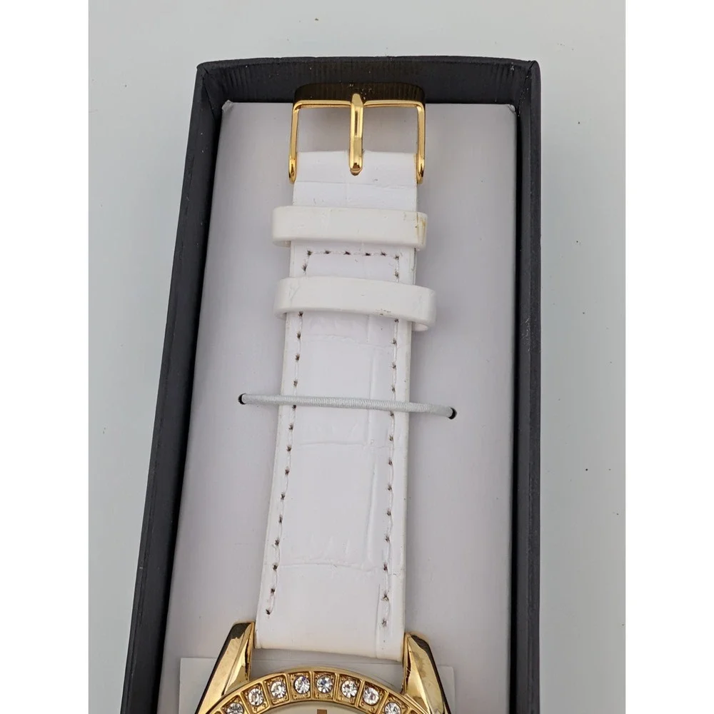 Manhattan by Croton Watch Women 40mm Case Pave Bezel White‎ Band New w/ Box